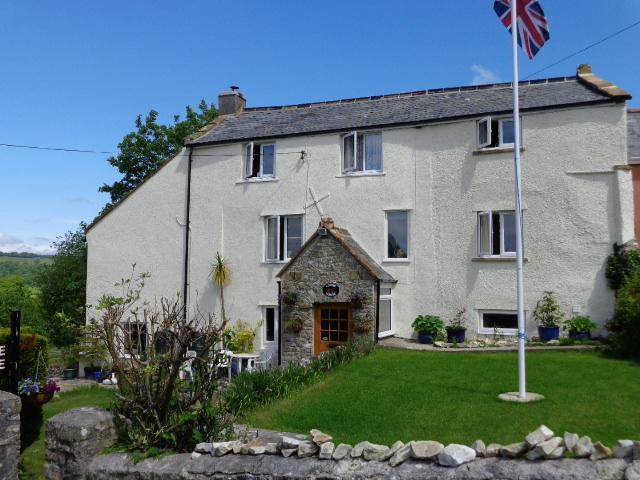 Lodge House B&B Buckland St Mary Экстерьер фото