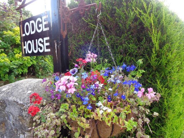 Lodge House B&B Buckland St Mary Экстерьер фото