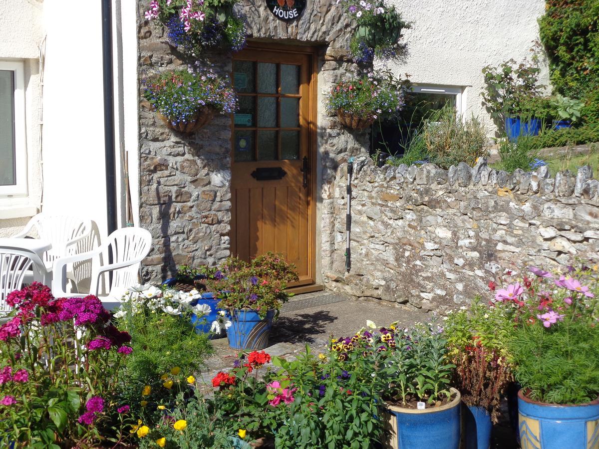 Lodge House B&B Buckland St Mary Экстерьер фото